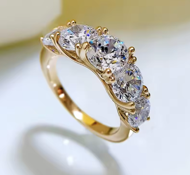 Luna Crown Ring – 5-Stone Lab-Grown Diamond Band