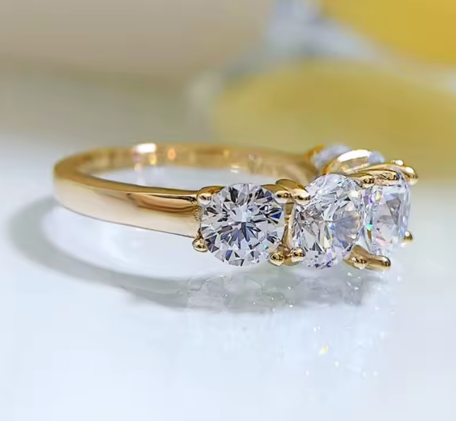 Luna Crown Ring – 5-Stone Lab-Grown Diamond Band